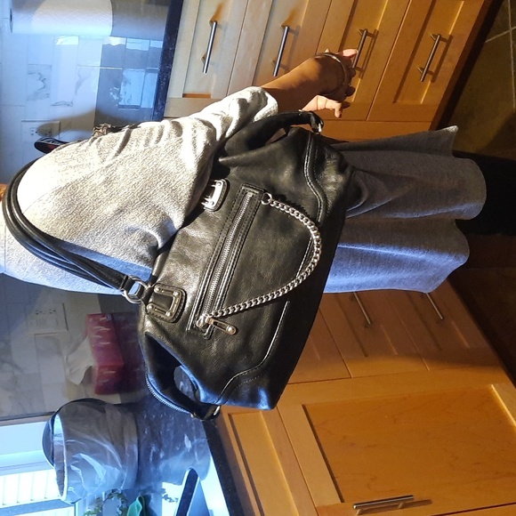 Beautiful Michael Kors Bag - Picture 7 of 8